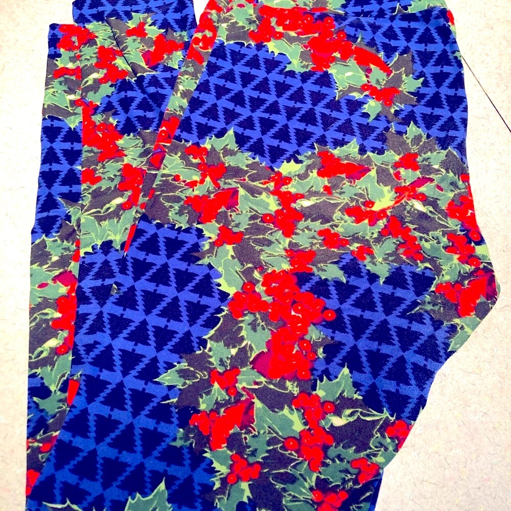 Lularoe Christmas Tree and Holly Leggings